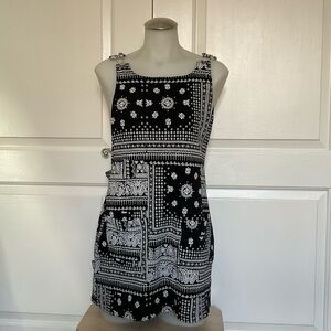 NWT Shoe | Jumper Overall Mini Paisley Dress | L/XL (EUR)